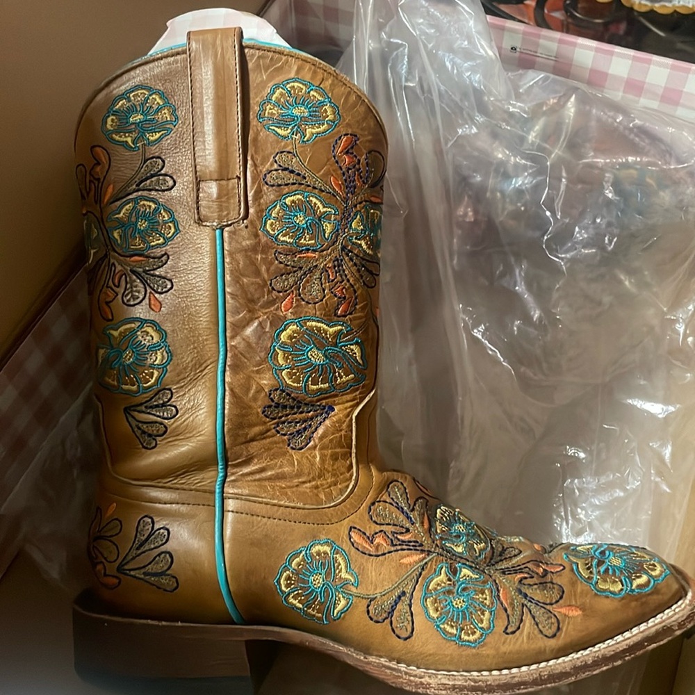 Womens Macie Bean boots size 7.5 Western